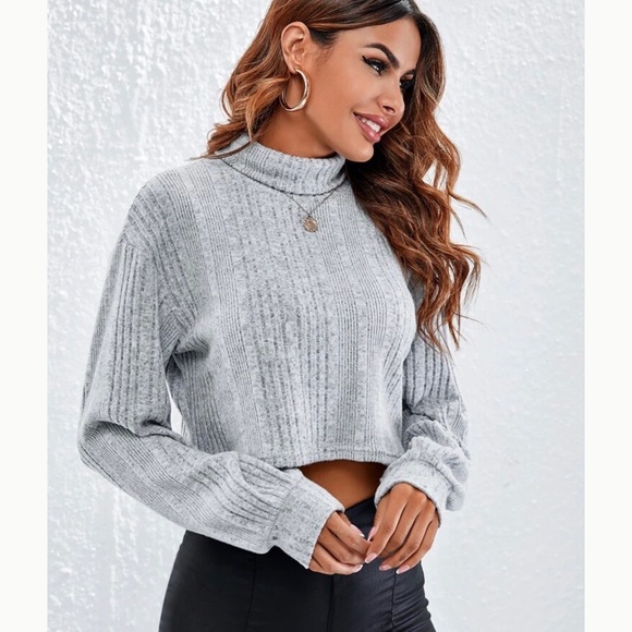 Caity Woman’s Lightweight Drop Shoulder Top - Picture 3 of 8